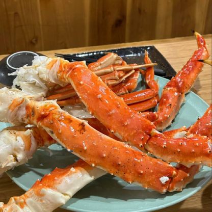 🧊 Flash-Frozen Excellence:Super Colossal Russian King Crab Legs